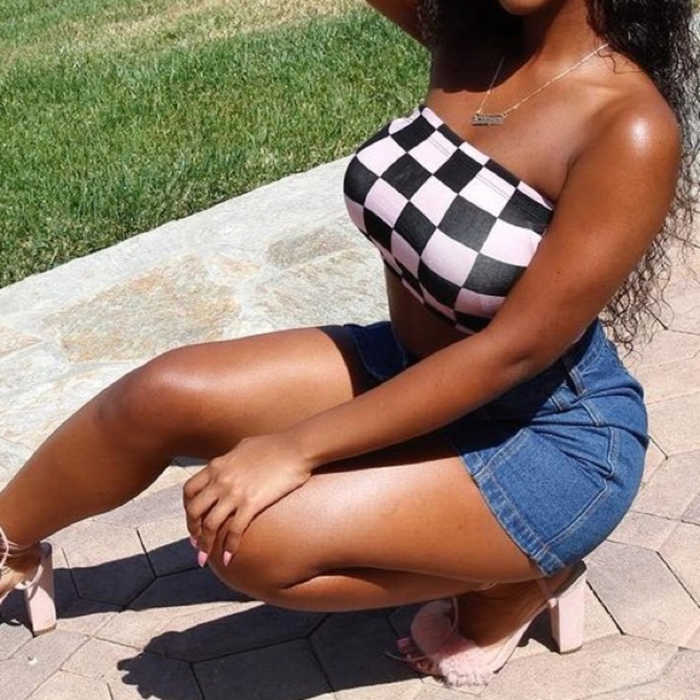 Halter top - Picture 4 of 4
